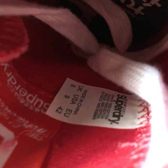 Superdry Red canvas sneaker New w box - Picture 7 of 7